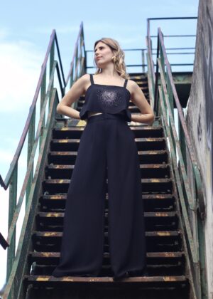 CALÇA ALFAIATARIA COM CINTURA ALTA PRETA