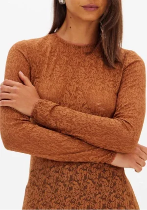 CAMISOLA DE RENDA LANÇA PERFUME